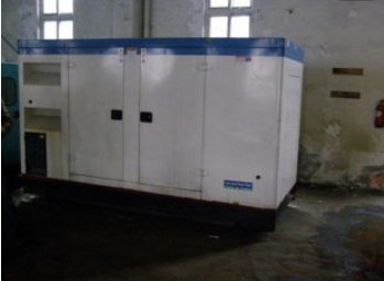 和平镇康明斯150kw大型柴油二手发电机组 和平镇康明斯150kw大型柴油二手发电机组